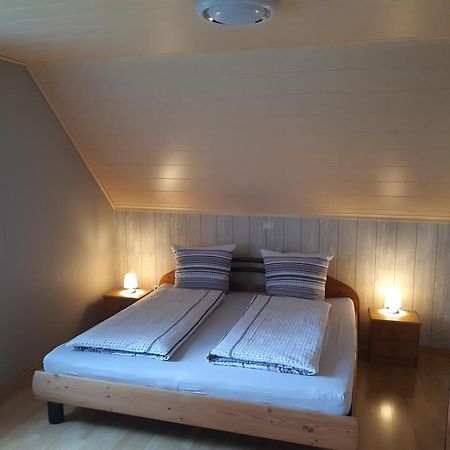 Ferienwohnung Van Den Berg Rees Esterno foto