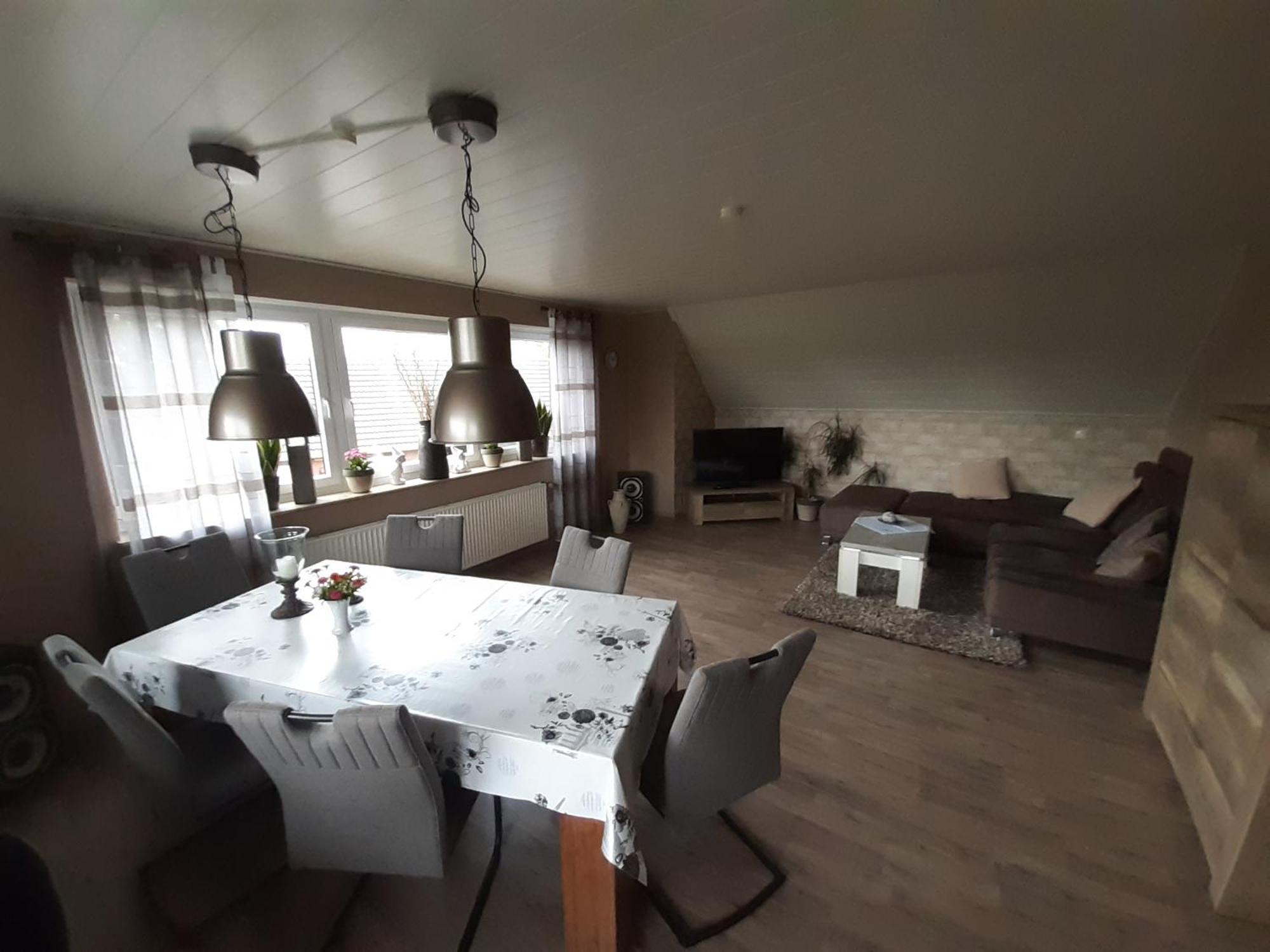 Ferienwohnung Van Den Berg Rees Esterno foto